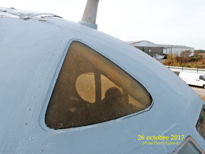 2017_10_26_CHAN-PL_ATL31_4681_Vitre_supreiuer_laterale_droite__avec_ancien_joint.jpg