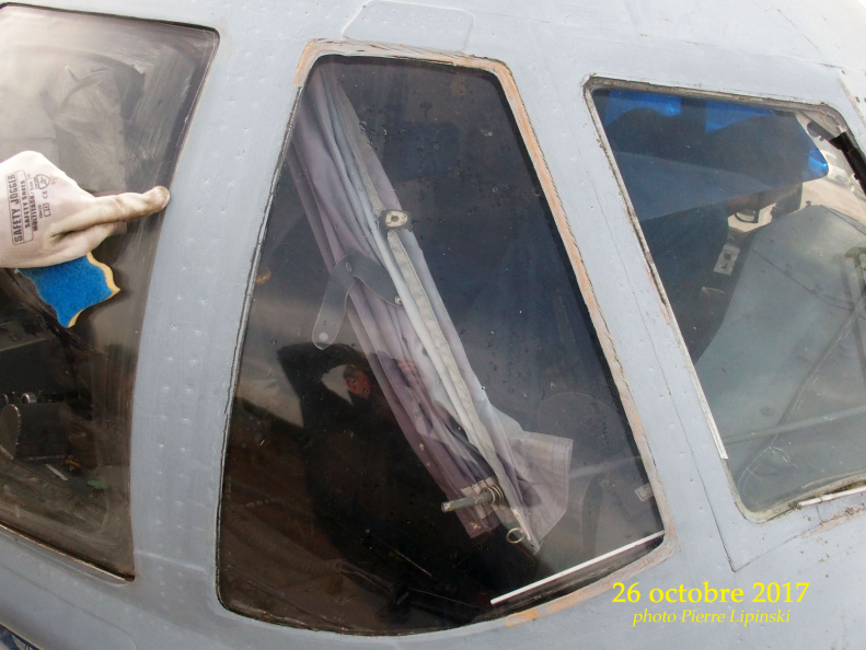 2017_10_26_CHAN-PL_ATL31_4682_Vitre_laterale_droite_AV___avec_ancien_joint.jpg