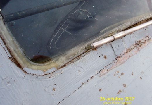 thumbs 2017 10 26 CHAN-PL ATL31 4692 Vitre avant droite  Ancien joint