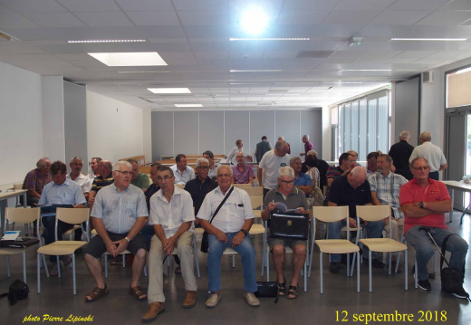 2018 09 12 CHAN-PL AG 8867 assemble  e en attente dpl