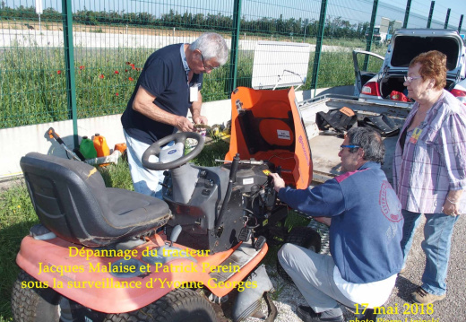 2018 05 17 CHAN-PL 6560 Tracteur Reparation P. Parein  Jacques Malaize surveillance d  Yvonne Georges